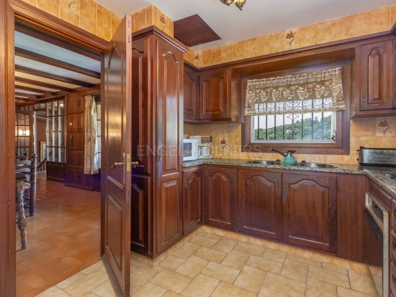 4 bedroom Villa for sale in Santa Cristina d'Aro with pool garage - € 749,000 (Ref: 9929063)