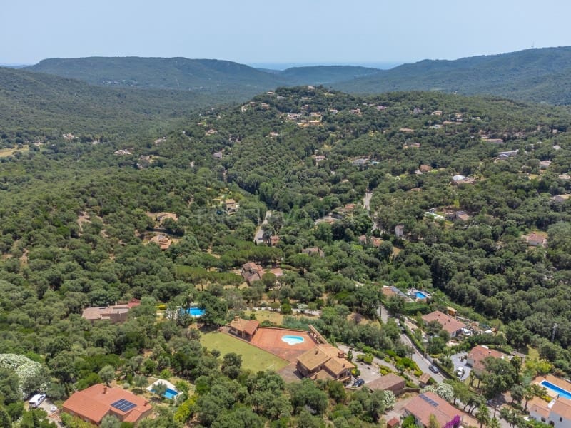 4 bedroom Villa for sale in Santa Cristina d'Aro with pool garage - € 749,000 (Ref: 9929063)