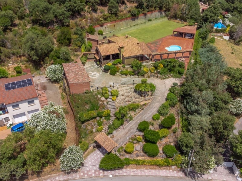 4 bedroom Villa for sale in Santa Cristina d'Aro with pool garage - € 749,000 (Ref: 9929063)