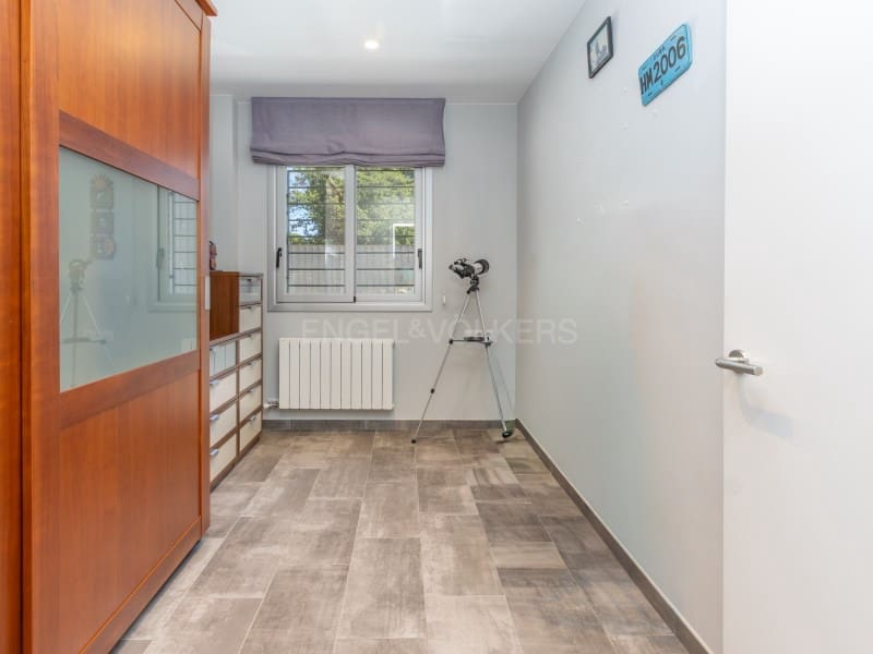 3 bedroom Villa for sale in Vidreres with garage - € 395,000 (Ref: 9929064)