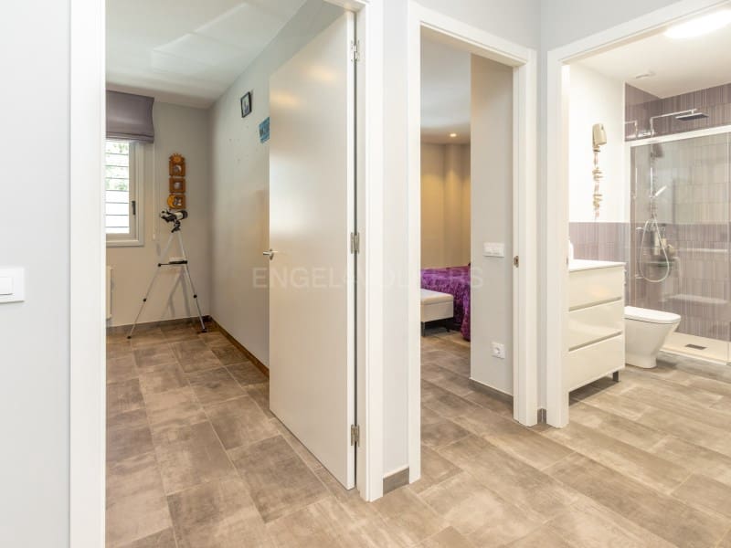 3 bedroom Villa for sale in Vidreres with garage - € 395,000 (Ref: 9929064)