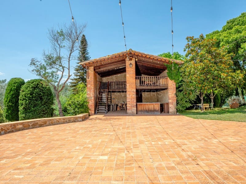 14 bedroom Finca/Country House for sale in Brunyola i Sant Marti Sapresa with pool garage - € 4,875,000 (Ref: 9929065)