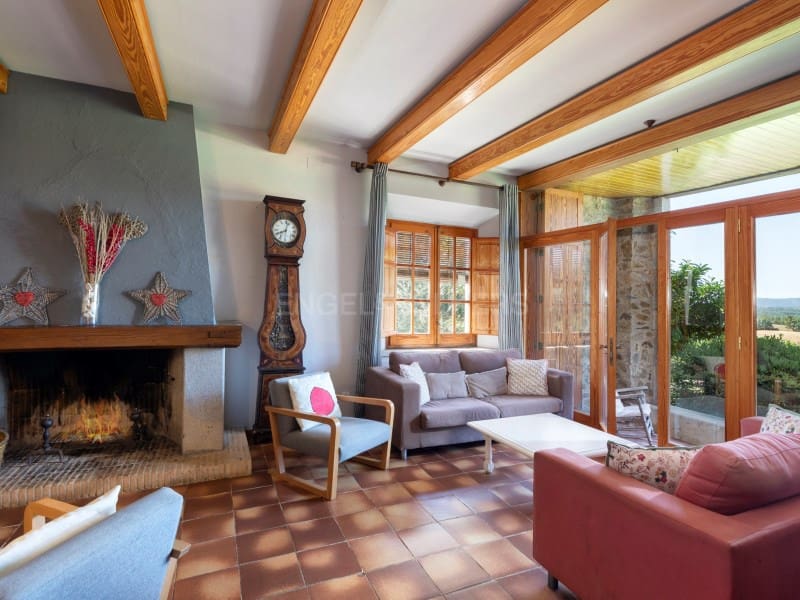 14 bedroom Finca/Country House for sale in Brunyola i Sant Marti Sapresa with pool garage - € 4,875,000 (Ref: 9929065)