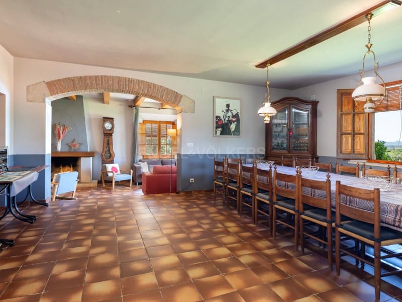 14 bedroom Finca/Country House for sale in Brunyola i Sant Marti Sapresa with pool garage - € 4,875,000 (Ref: 9929065)