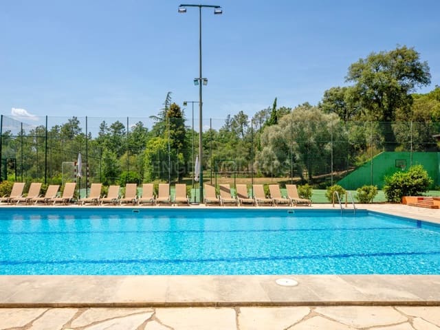 14 soveværelse Finca/Landehus til salg i Brunyola i Sant Martí Sapresa med swimmingpool garage - € 4.875.000 (Ref: 9929065)