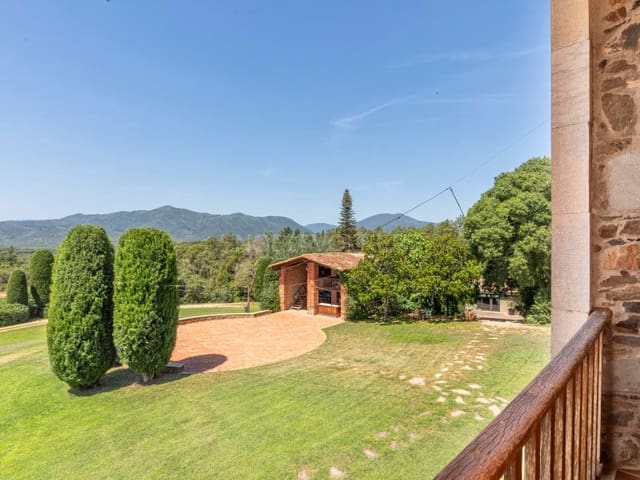14 soveværelse Finca/Landehus til salg i Brunyola i Sant Martí Sapresa med swimmingpool garage - € 4.875.000 (Ref: 9929065)