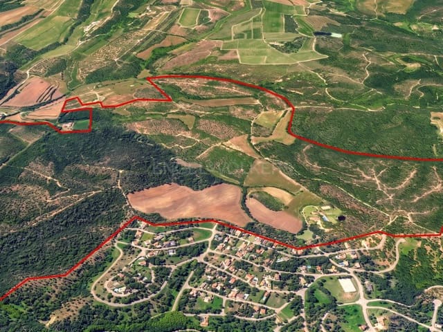 14 soveværelse Finca/Landehus til salg i Brunyola i Sant Martí Sapresa med swimmingpool garage - € 4.875.000 (Ref: 9929065)