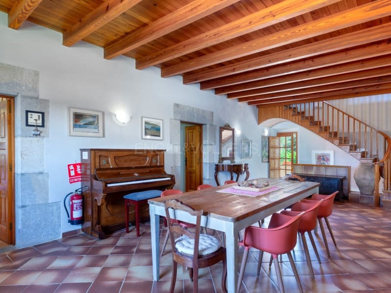 14 bedroom Finca/Country House for sale in Brunyola i Sant Marti Sapresa with pool garage - € 4,875,000 (Ref: 9929065)