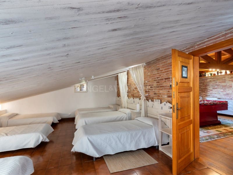 14 bedroom Finca/Country House for sale in Brunyola i Sant Marti Sapresa with pool garage - € 4,875,000 (Ref: 9929065)