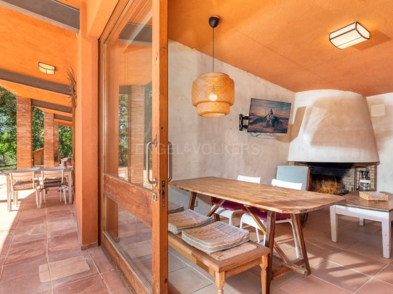 14 bedroom Finca/Country House for sale in Brunyola i Sant Marti Sapresa with pool garage - € 4,875,000 (Ref: 9929065)