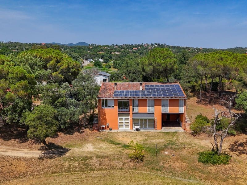14 bedroom Finca/Country House for sale in Brunyola i Sant Marti Sapresa with pool garage - € 4,875,000 (Ref: 9929065)