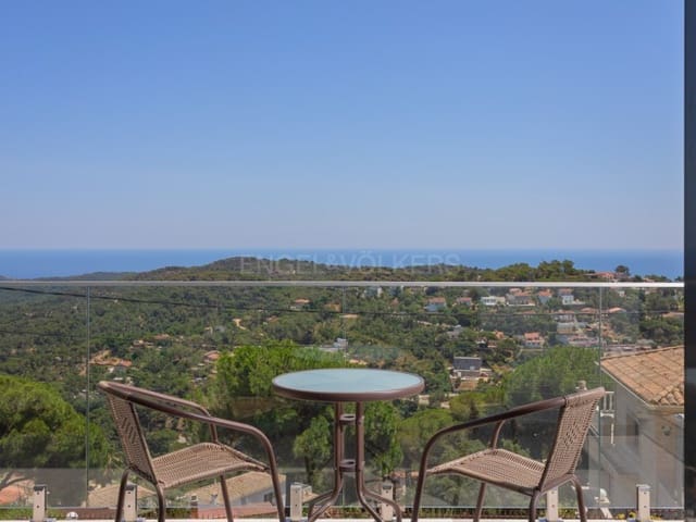 3 soveværelse Villa til salg i Serra Brava, Lloret de Mar med swimmingpool garage - € 795.000 (Ref: 9937864)