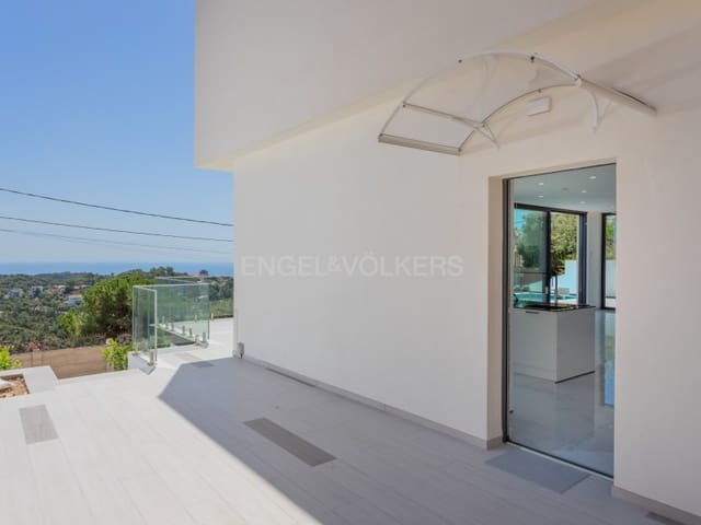 3 soveværelse Villa til salg i Serra Brava, Lloret de Mar med swimmingpool garage - € 795.000 (Ref: 9937864)