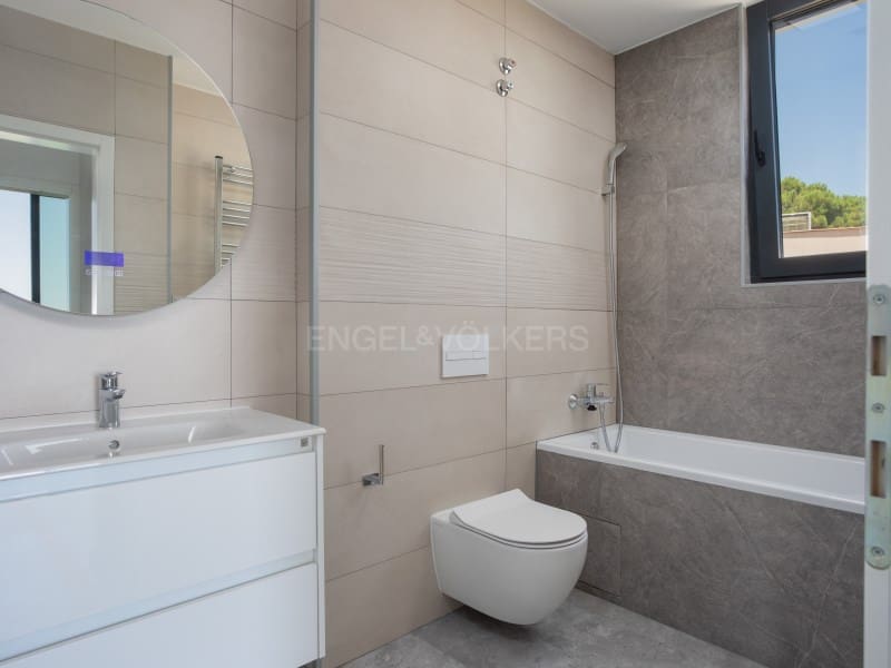 3 soveværelse Villa til salg i Lloret de Mar med swimmingpool garage - € 795.000 (Ref: 9937864)