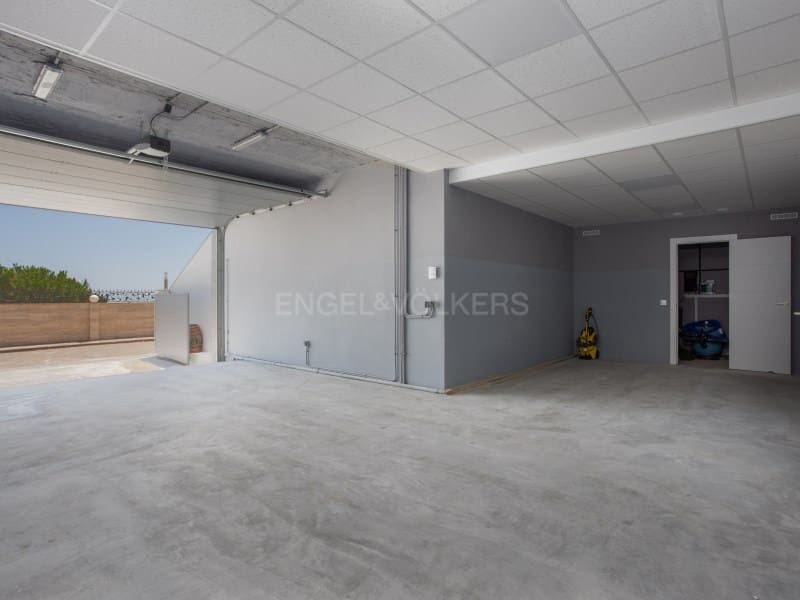 3 soveværelse Villa til salg i Lloret de Mar med swimmingpool garage - € 795.000 (Ref: 9937864)