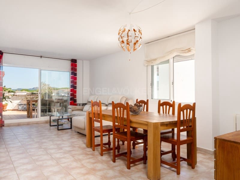 3 soverom Penthouse til salgs i Pals med svømmebasseng garasje - € 410 000 (Ref: 9949452)