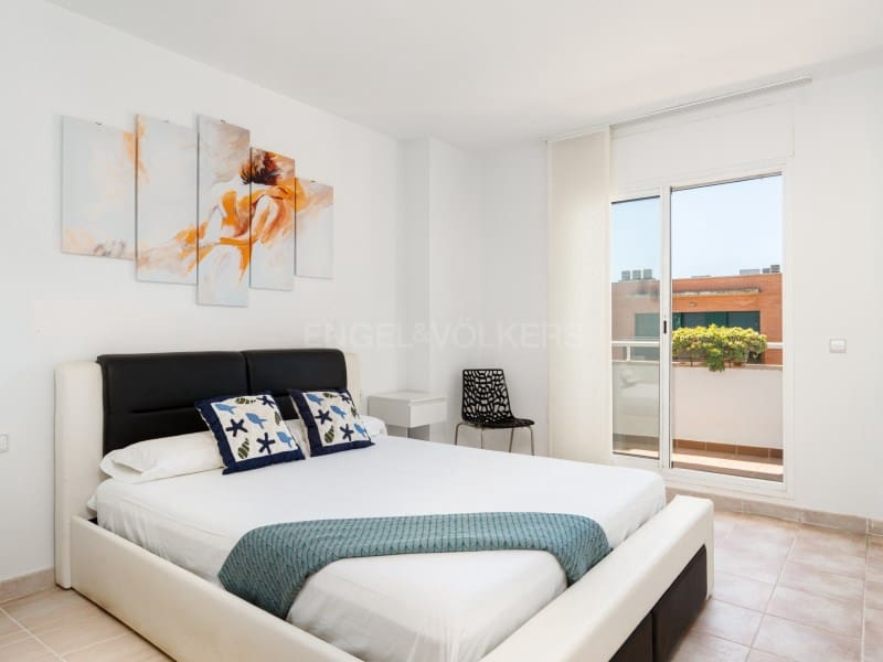 3 soverom Penthouse til salgs i Pals med svømmebasseng garasje - € 410 000 (Ref: 9949452)
