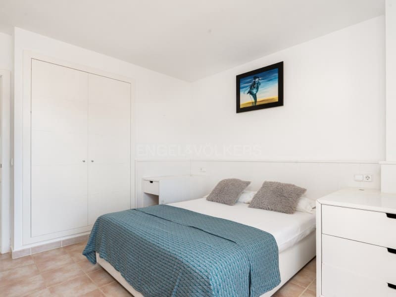 3 soverom Penthouse til salgs i Pals med svømmebasseng garasje - € 410 000 (Ref: 9949452)