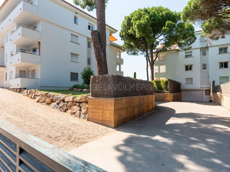 3 soverom Penthouse til salgs i Pals med svømmebasseng garasje - € 410 000 (Ref: 9949452)