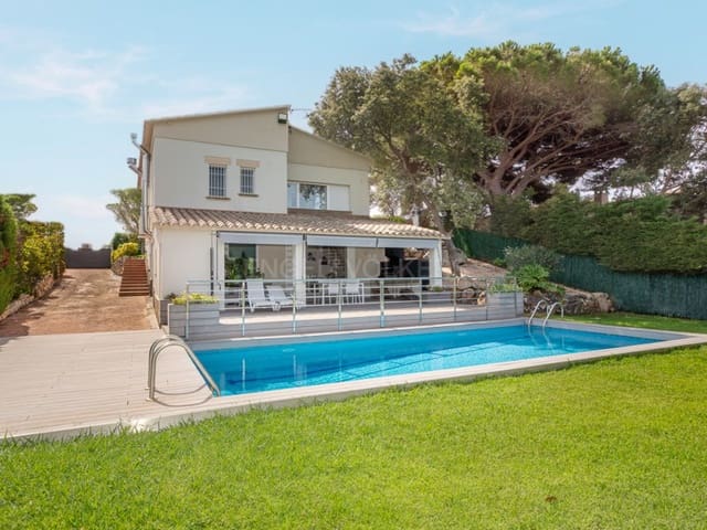 Chalet de 4 habitaciones en Calonge i Sant Antoni en venta con garaje - 745.000 € (Ref: 9957652)