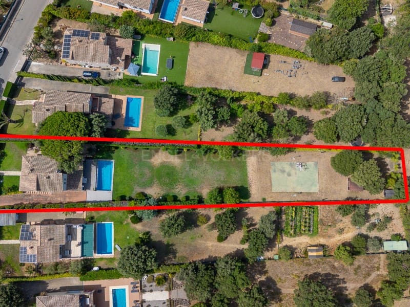 4 makuuhuone Huvila myytävänä paikassa Calonge i Sant Antoni mukana 
autotalli - 745 000 € (Ref: 9957652)