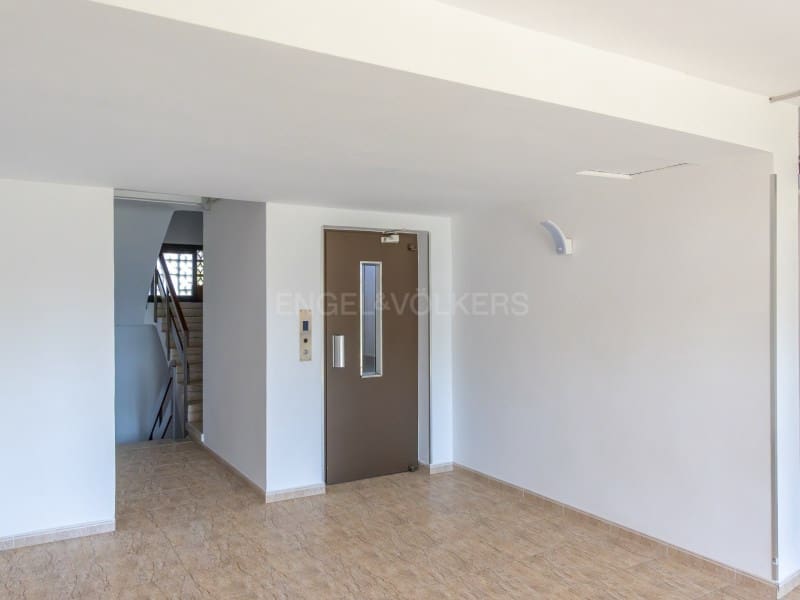 3 bedroom Flat for sale in Platja d'Aro with pool - € 250,000 (Ref: 9959446)