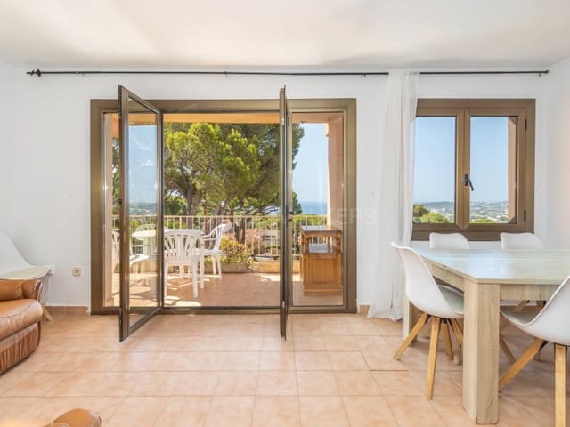 3 bedroom Flat for sale in Platja d'Aro, Castell-Platja d'Aro with pool - € 250,000 (Ref: 9959446)