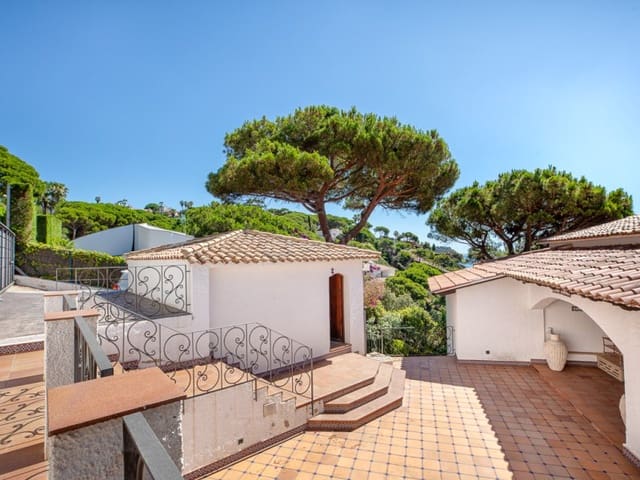 6 chambre Villa/Maison à vendre à Montgoda, Lloret de Mar avec piscine garage - 3 950 000 € (Ref: 9966356)