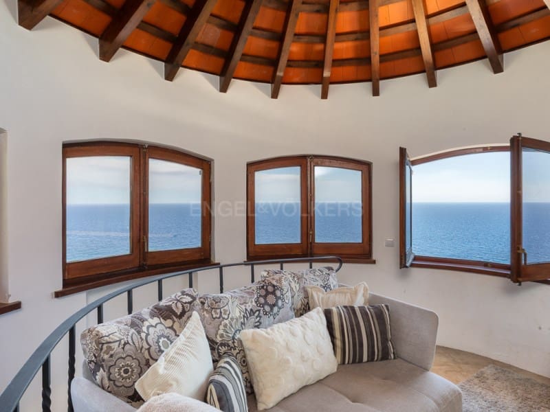 6 bedroom Villa for sale in Lloret de Mar with pool garage - € 3,950,000 (Ref: 9966356)
