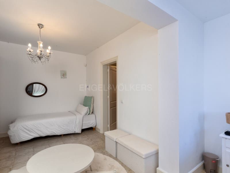 6 bedroom Villa for sale in Lloret de Mar with pool garage - € 3,950,000 (Ref: 9966356)