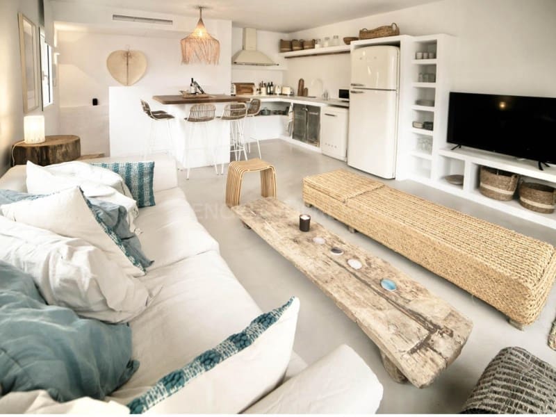 3 makuuhuone Paritalo myytävänä paikassa L'Escala mukana uima-altaan - 700 000 € (Ref: 9982687)