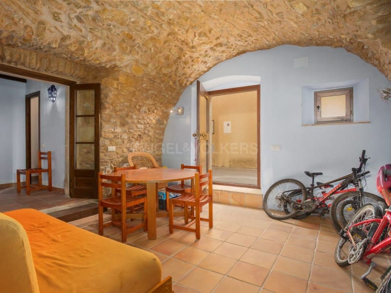 4 soverom Kjedet enebolig til salgs i Cruilles Monells i Sant Sadurni de I'Heura - € 440 000 (Ref: 9984609)