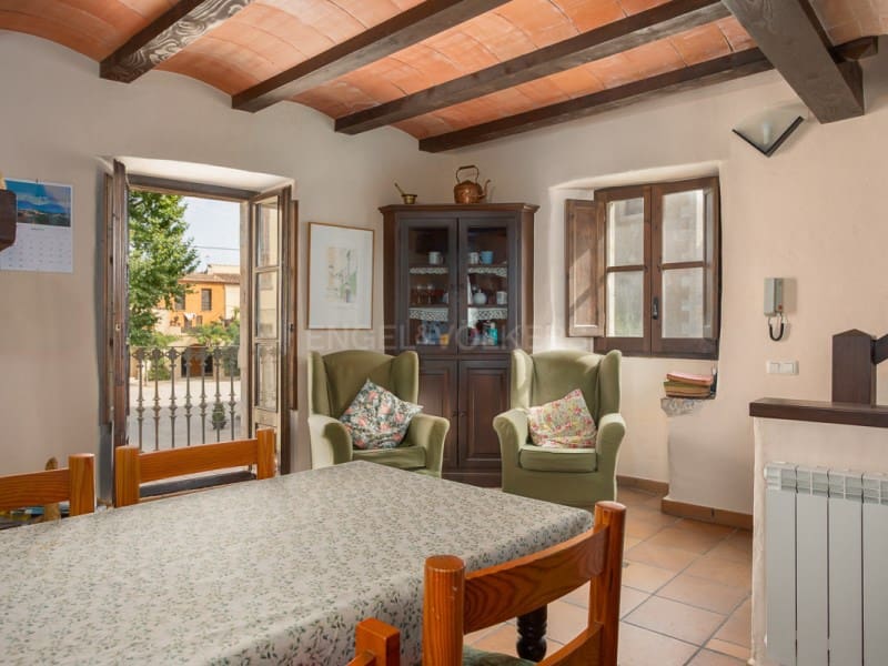 4 soverom Kjedet enebolig til salgs i Cruilles Monells i Sant Sadurni de I'Heura - € 440 000 (Ref: 9984609)