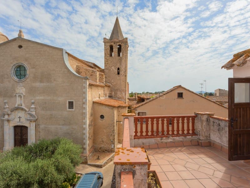 4 soverom Kjedet enebolig til salgs i Cruilles Monells i Sant Sadurni de I'Heura - € 440 000 (Ref: 9984609)