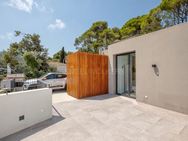Chalet de 4 habitaciones en Begur en venta con piscina garaje - 1.980.000 € (Ref: 9990410)