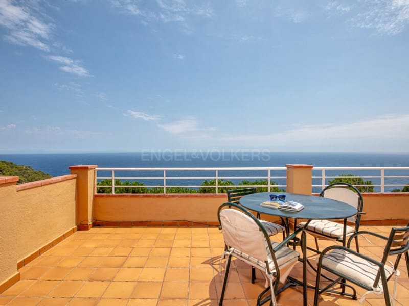 Pareado de 3 habitaciones en Begur en venta con piscina garaje - 795.000 € (Ref: 9994286)
