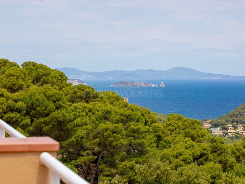 Pareado de 3 habitaciones en Begur en venta con piscina garaje - 795.000 € (Ref: 9994286)