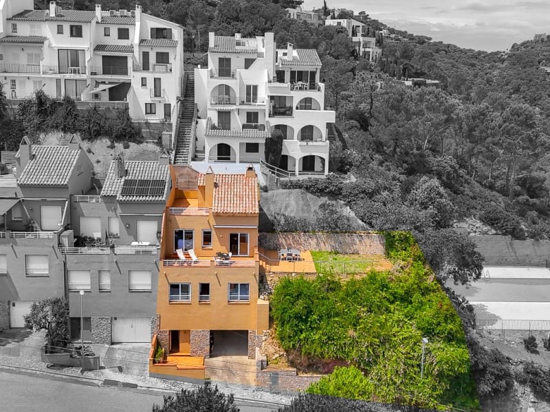 Pareado de 3 habitaciones en Begur en venta con piscina garaje - 795.000 € (Ref: 9994286)