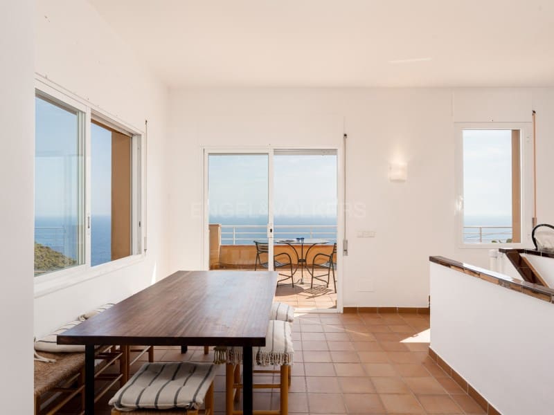 3 bedroom Semi-detached Villa for sale in Begur with pool garage - € 795,000 (Ref: 9994286)