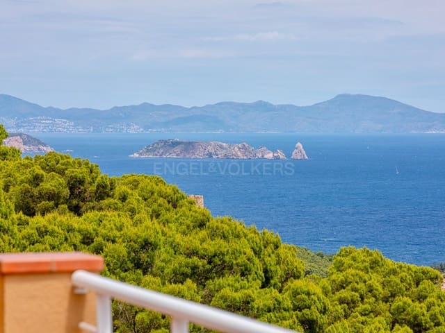 3 quarto Moradia Geminada para venda em Begur com piscina garagem - 795 000 € (Ref: 9994286)