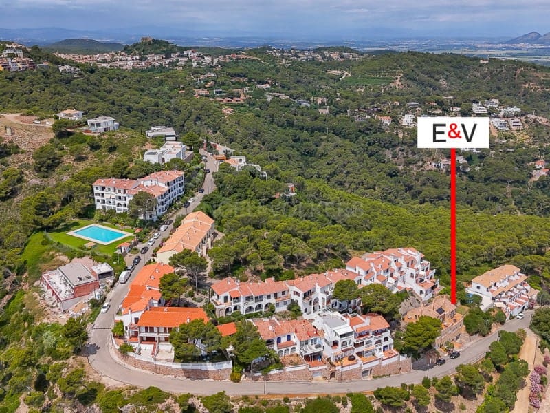 3 bedroom Semi-detached Villa for sale in Begur with pool garage - € 795,000 (Ref: 9994286)