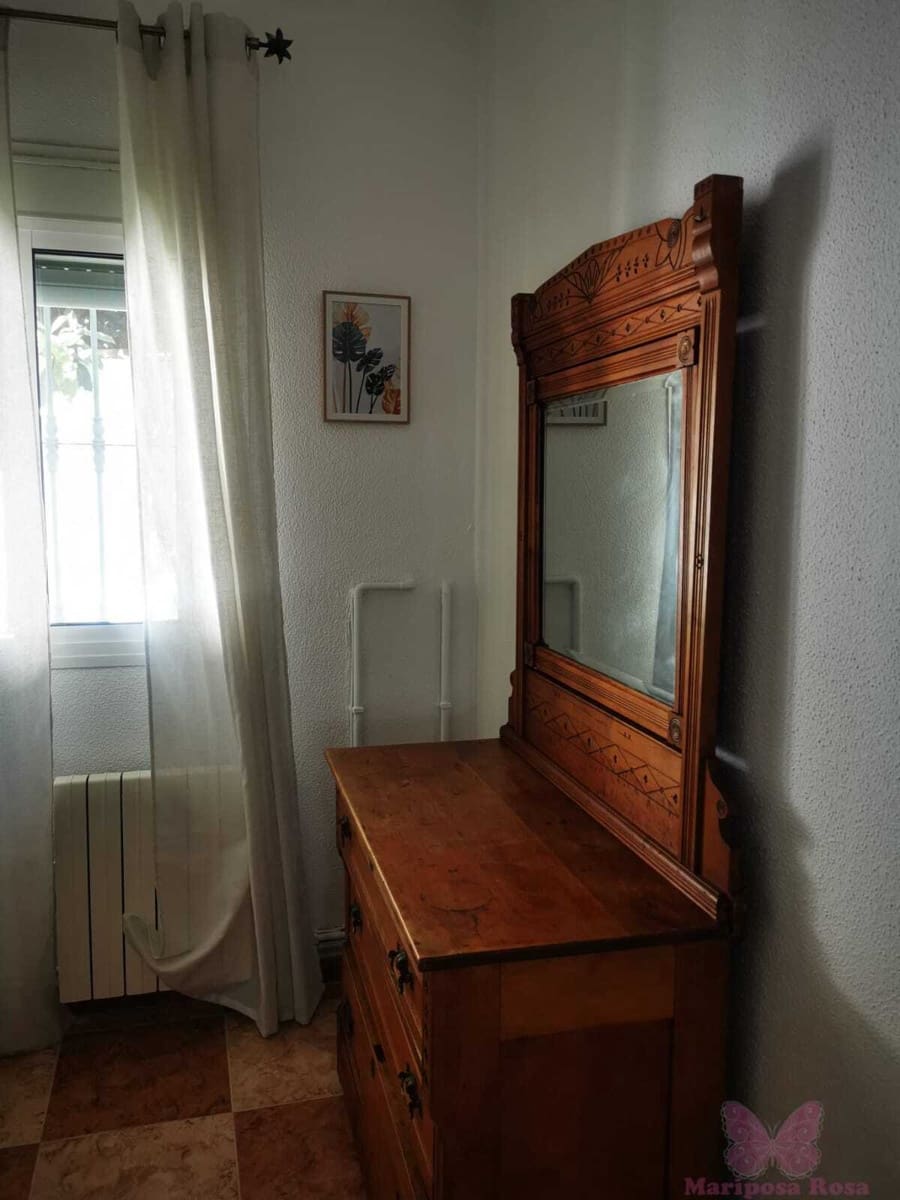 4 quarto Moradia para arrendar em Chiclana de la Frontera com piscina garagem - 950 € (Ref: 10027552)