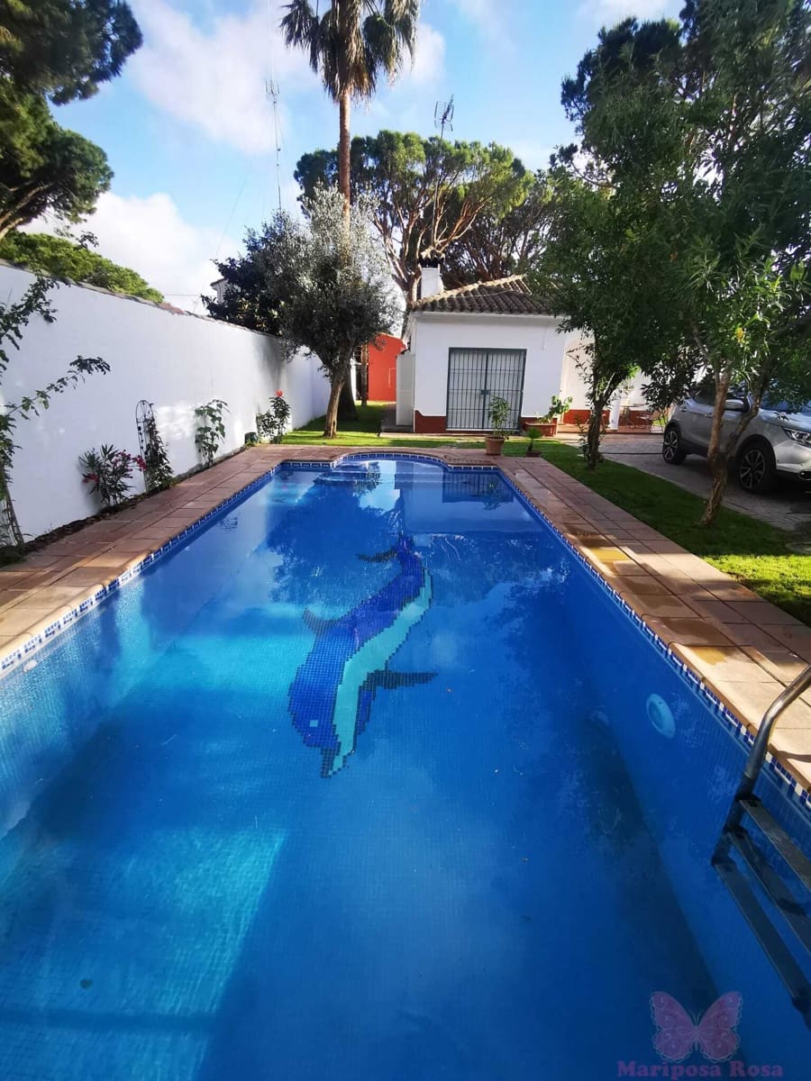 4 quarto Moradia para arrendar em Chiclana de la Frontera com piscina garagem - 950 € (Ref: 10027552)