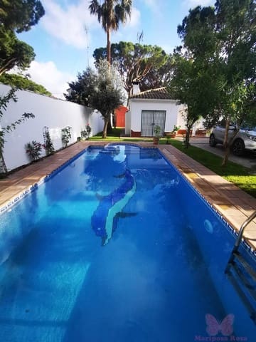4 bedroom Villa for rent in Chiclana de la Frontera with pool garage - € 950 (Ref: 10027552)