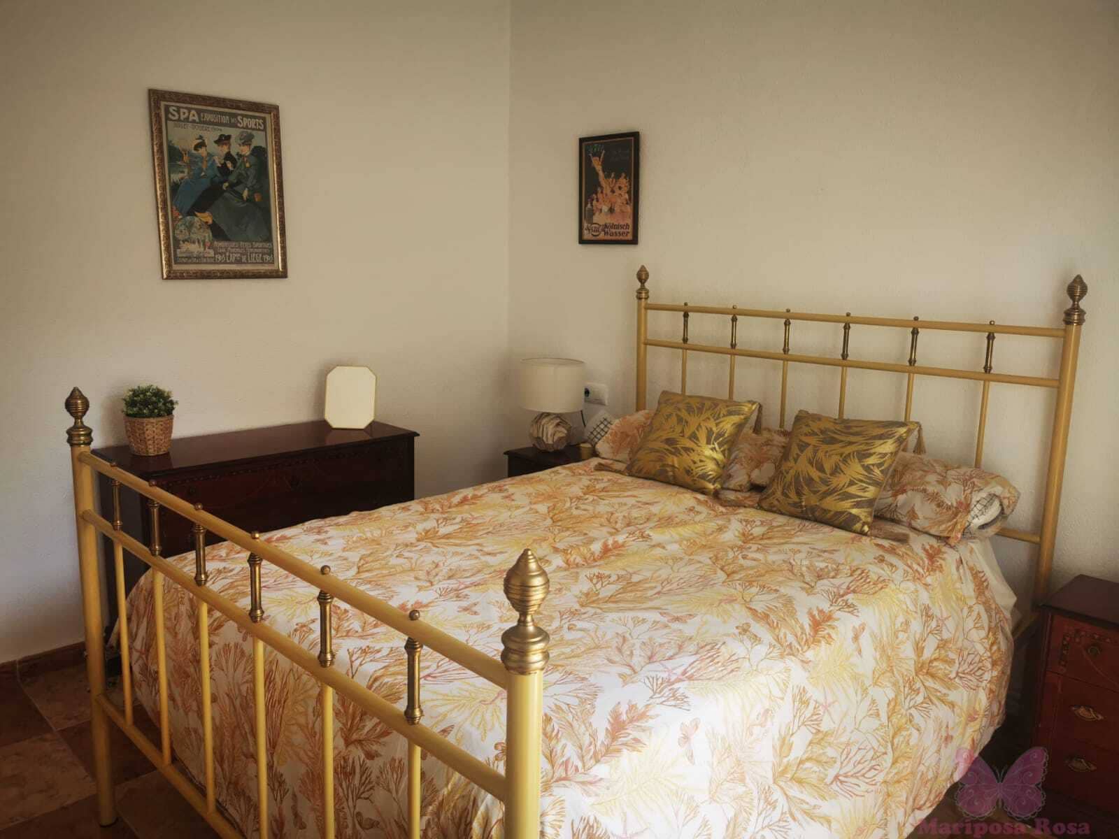 4 quarto Moradia para arrendar em Chiclana de la Frontera com piscina garagem - 950 € (Ref: 10027552)