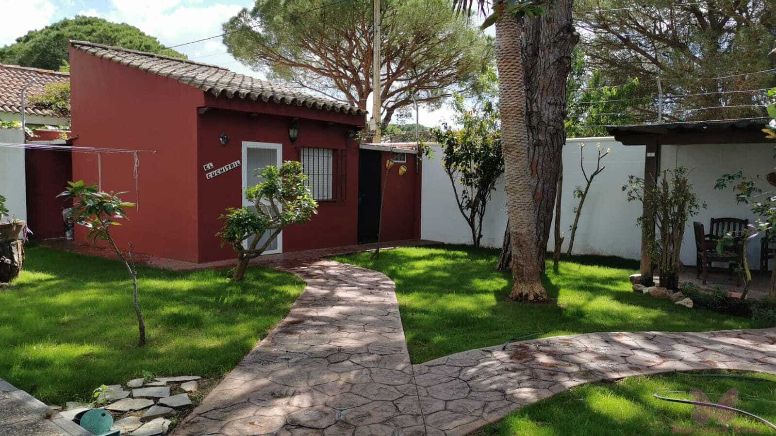4 quarto Moradia para arrendar em Chiclana de la Frontera com piscina garagem - 950 € (Ref: 10027552)