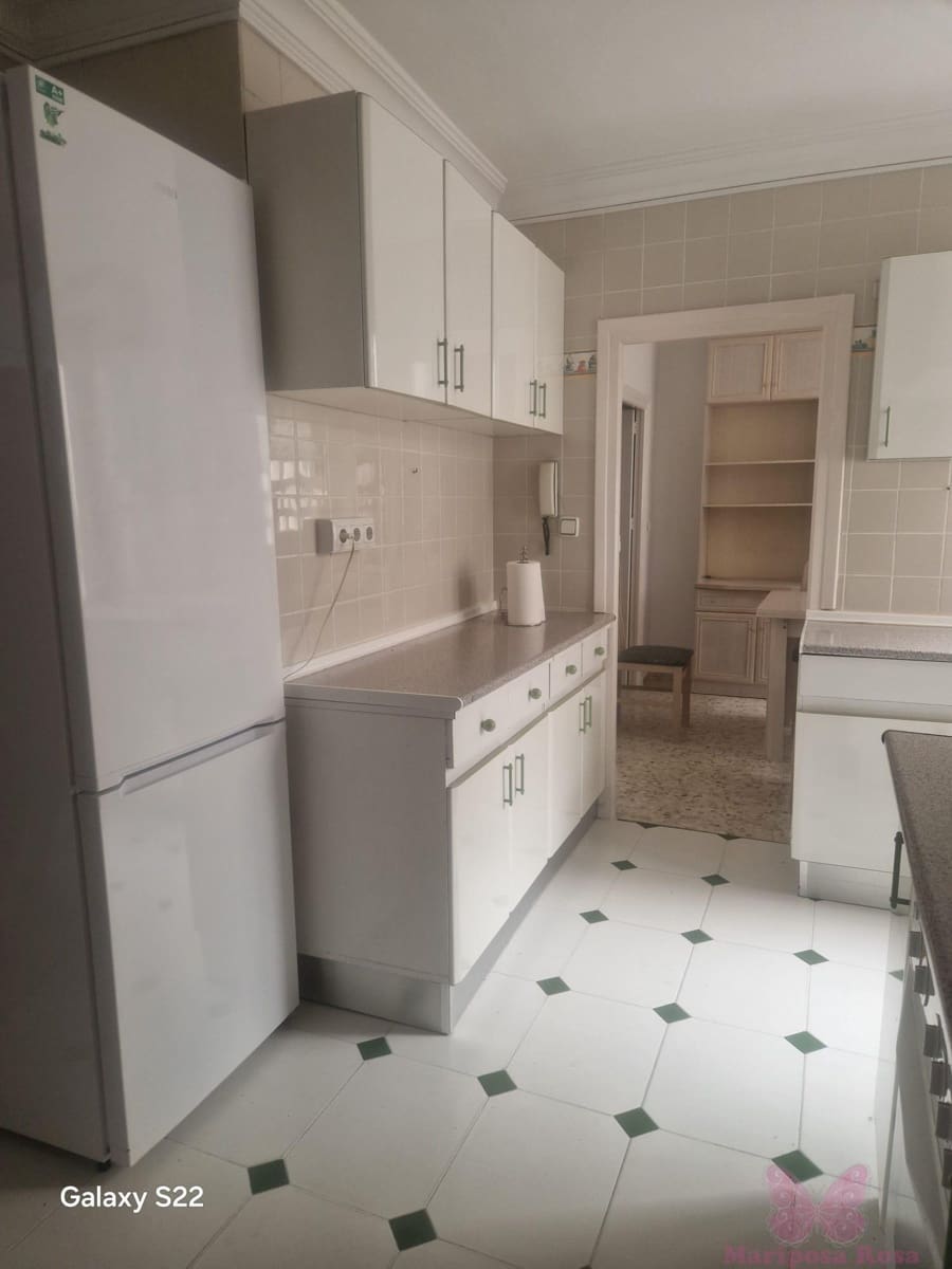 4 Zimmer Wohnung zu verkaufen in Cadiz Stadt - 368.000 € (Ref: 10120250)