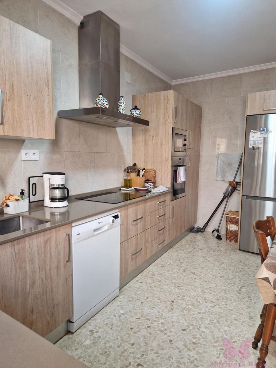 4 bedroom Townhouse for sale in Chiclana de la Frontera with garage - € 365,000 (Ref: 10156945)