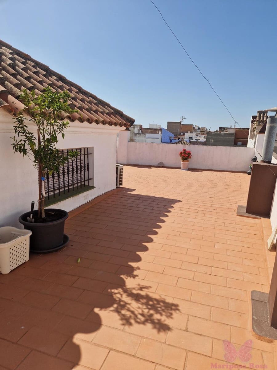 4 bedroom Townhouse for sale in Chiclana de la Frontera with garage - € 365,000 (Ref: 10156945)