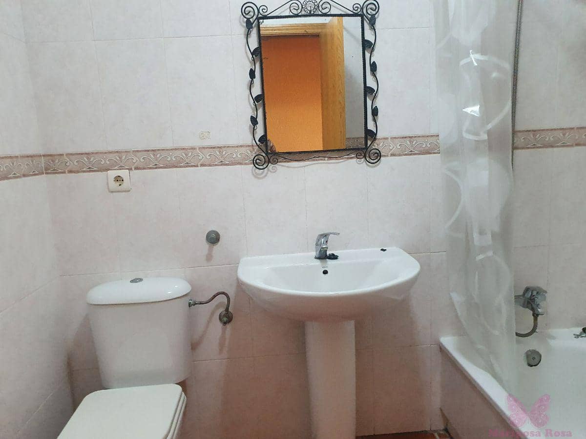 2 bedroom Apartment for rent in Chiclana de la Frontera with pool garage - € 750 (Ref: 7053215)